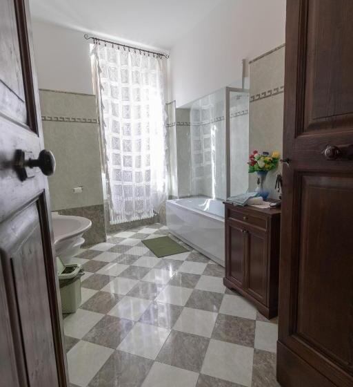 مبيت وإفطار Al Belvedere Apartment