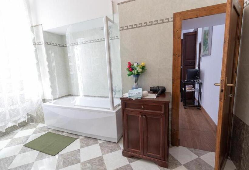 مبيت وإفطار Al Belvedere Apartment