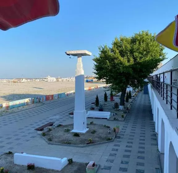Hostel Cazino Sud