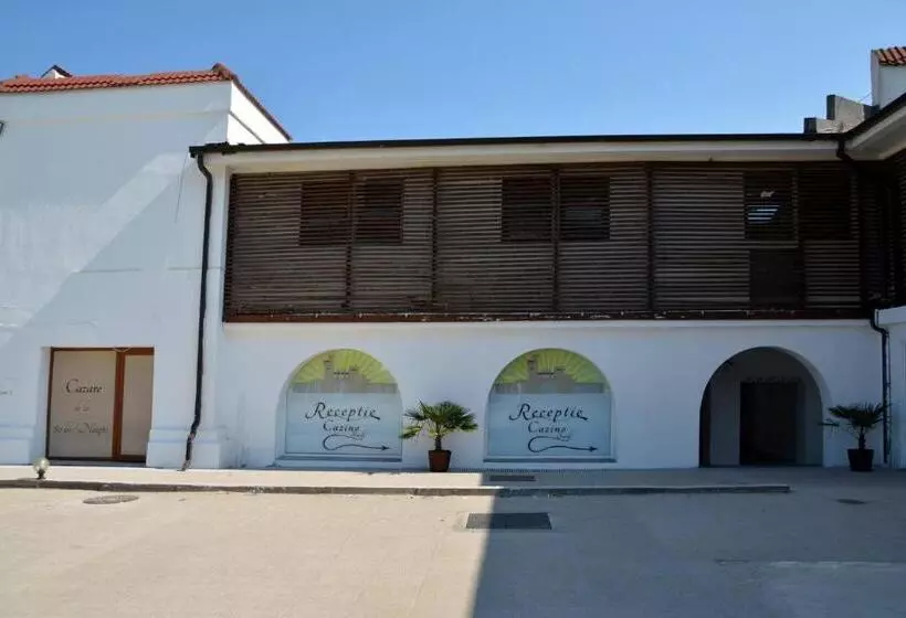 Hostel Cazino Sud