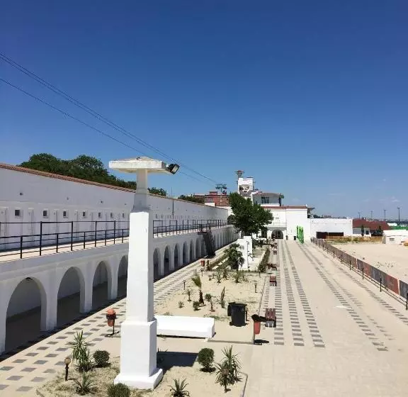 Hostel Cazino Sud