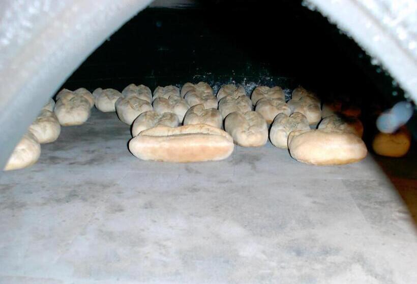 Отель Agriturismo La Bordiga