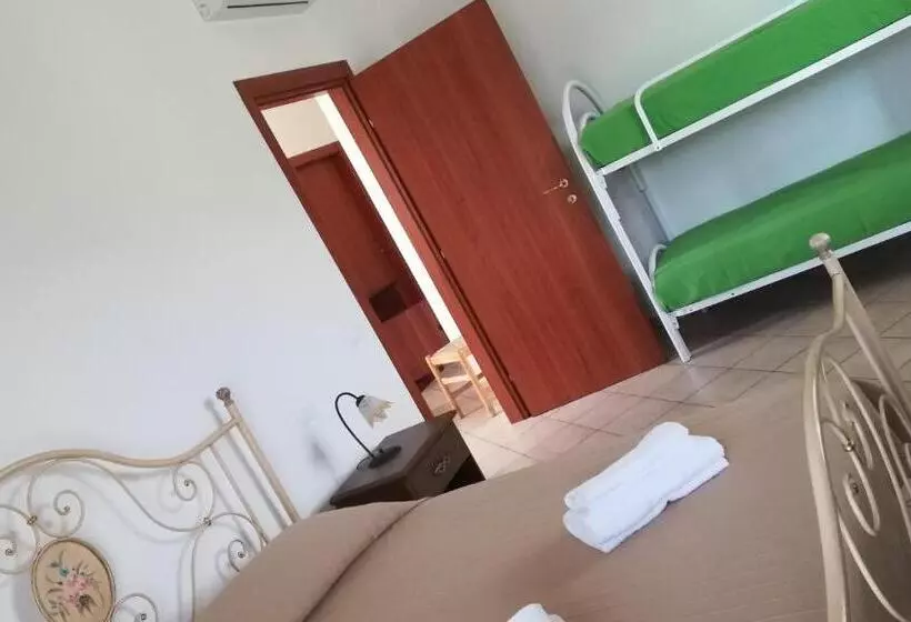 Hotelli Agriturismo Le Pagliere Da Valentino