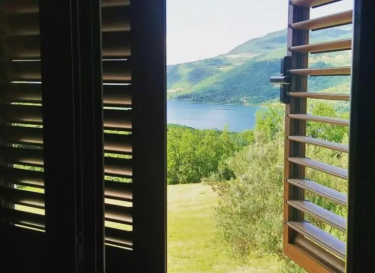 Hotelli Agriturismo Le Pagliere Da Valentino