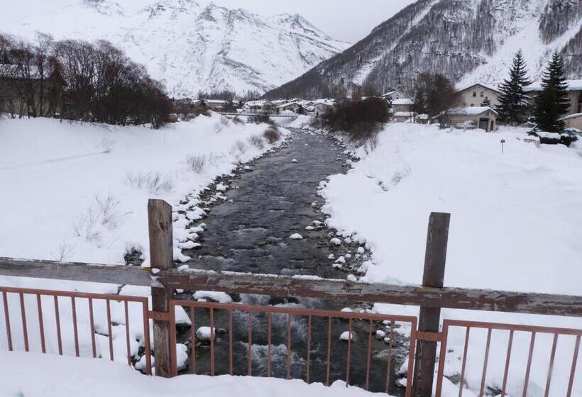 Отель Hôtel La Vanoise