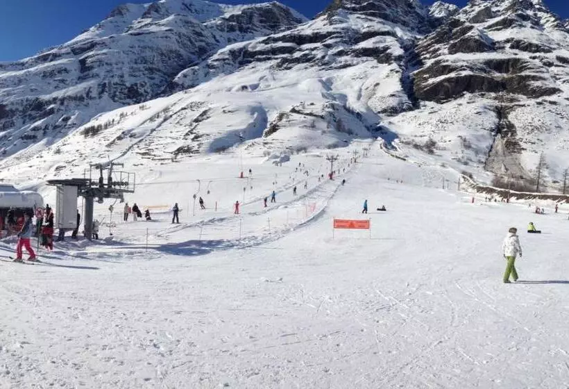 ホテル Hôtel La Vanoise