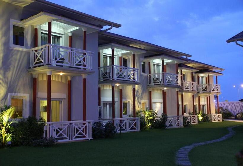 هتل Nomad Suites Residence