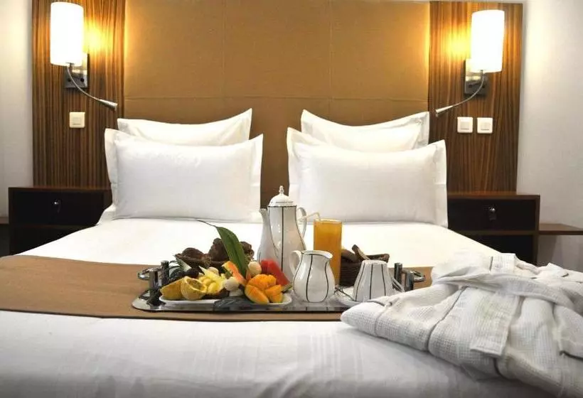 هتل Nomad Suites Residence