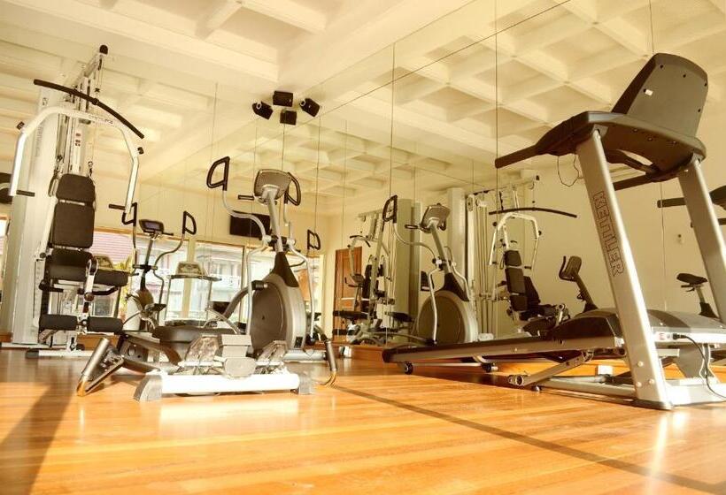 هتل Nomad Suites Residence