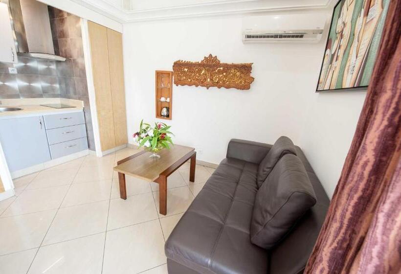 هتل Nomad Suites Residence