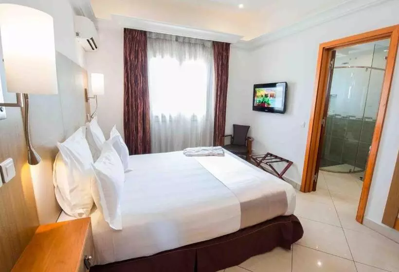 هتل Nomad Suites Residence