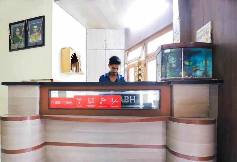 Hotell O Rishabh Guest House