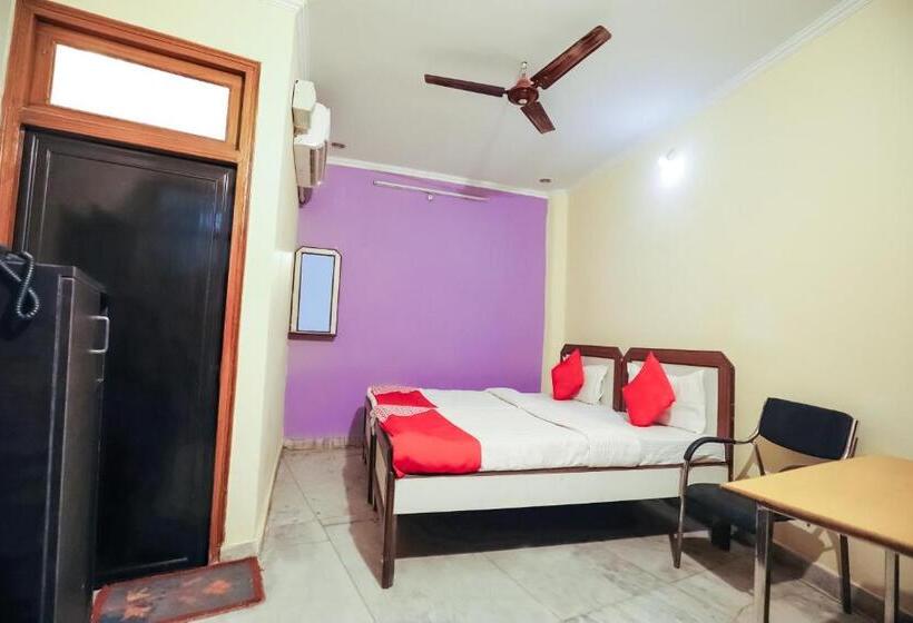 Hotell O Rishabh Guest House