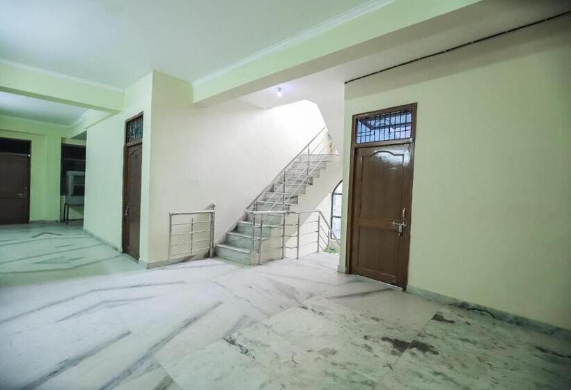 Hotell O Rishabh Guest House