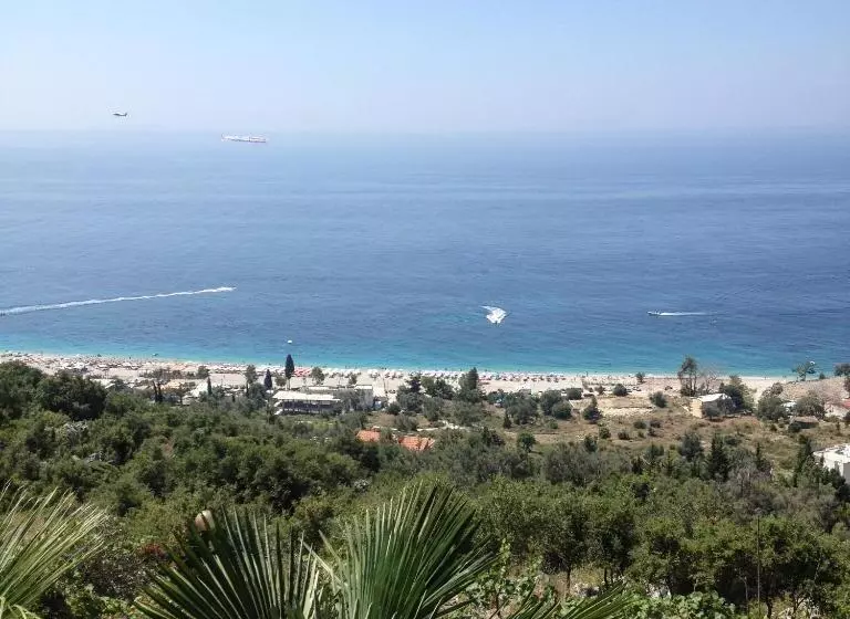 پانسیون Sunshine Guesthouse Dhermi