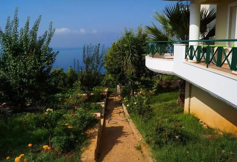 پانسیون Sunshine Guesthouse Dhermi