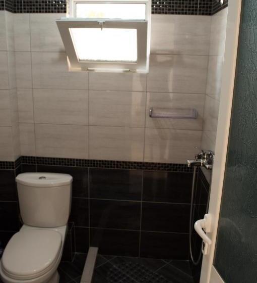 پانسیون Sunshine Guesthouse Dhermi