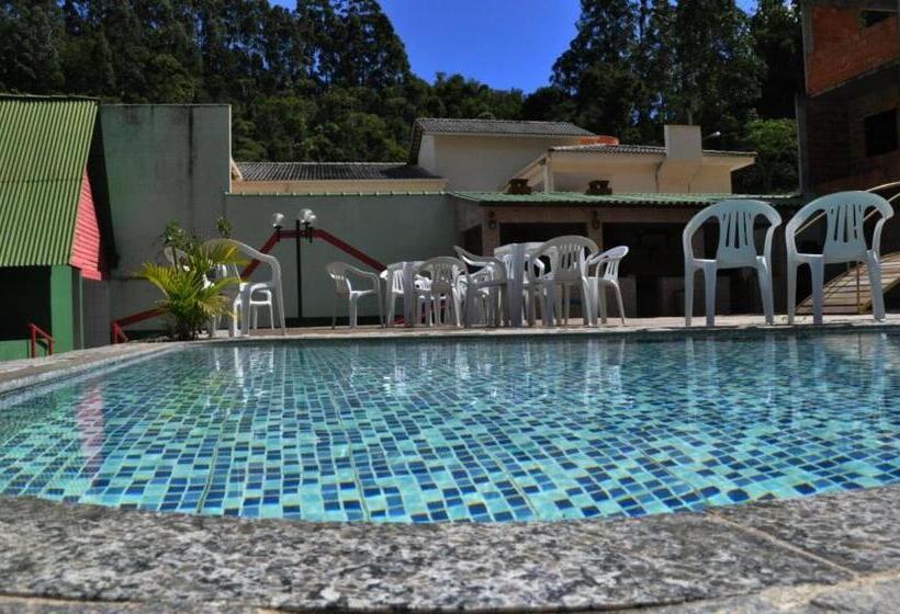 Albergue Pousada Chale Pico Da Bandeira