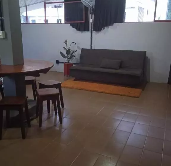 ユースホステル Pousada Chale Pico Da Bandeira