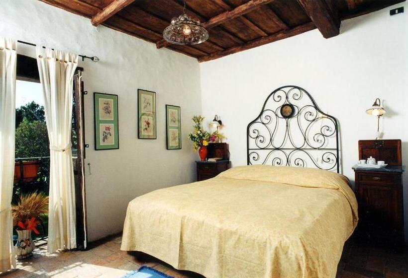 تختخواب و صبحانه La Meridiana Strana