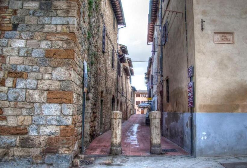 ベッドアンドブレックファースト Locanda Il Pino