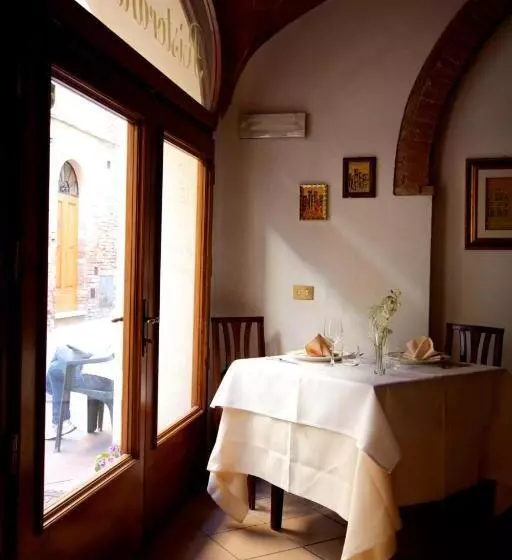 ベッドアンドブレックファースト Locanda Il Pino