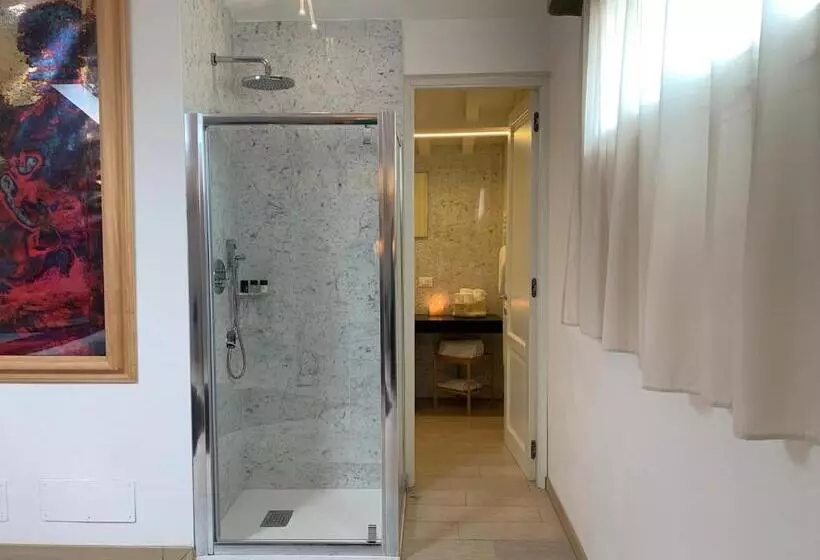 Florence Art Apartments