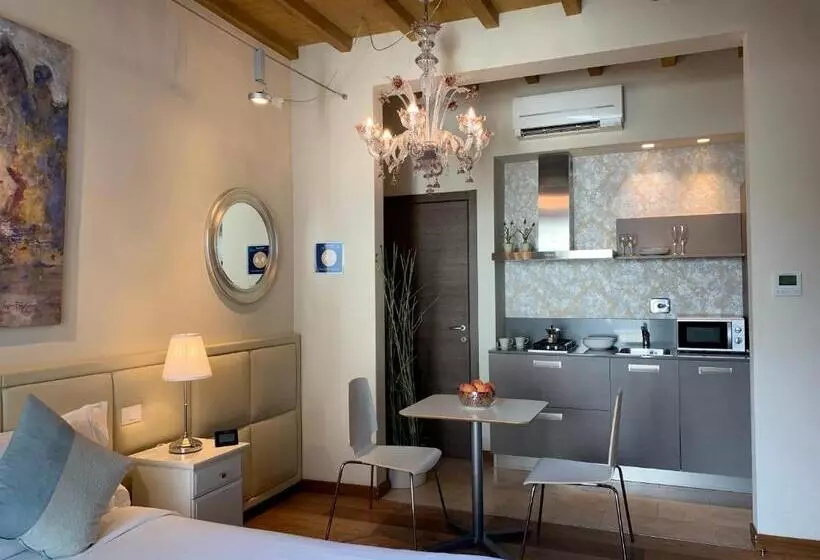 Florence Art Apartments