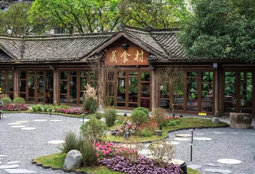 Hotelli E Mei Mountain