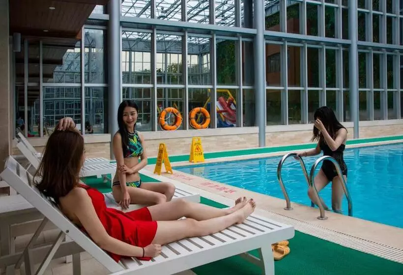 Hotelli E Mei Mountain