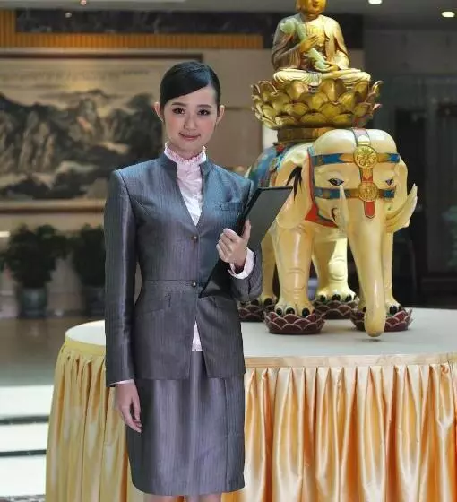 Hotelli E Mei Mountain