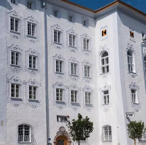 ホテル Kolping Hallein