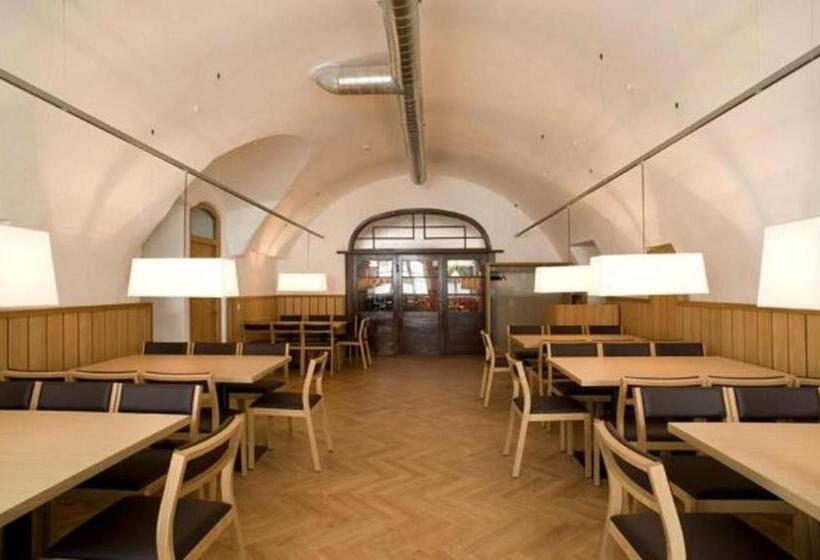 בית מלון כפרי Kolping Hallein