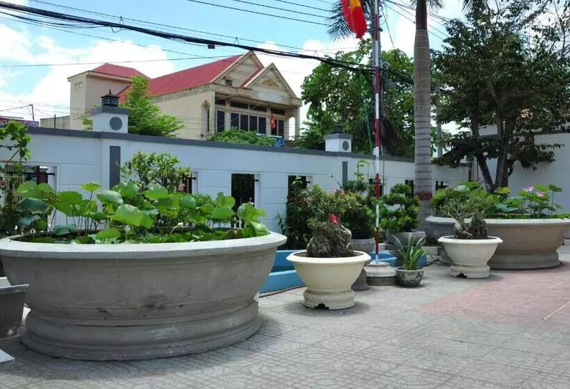 هتل Tan Duy