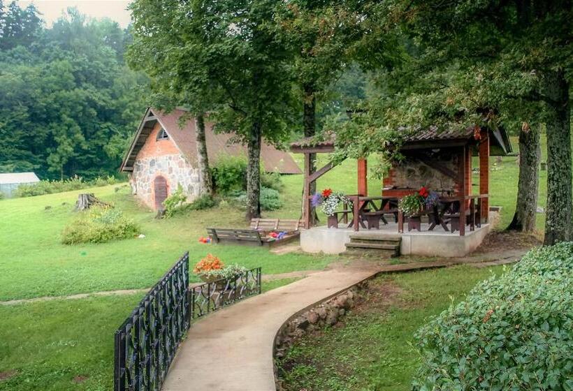 پانسیون Guest House Lauvaskalni