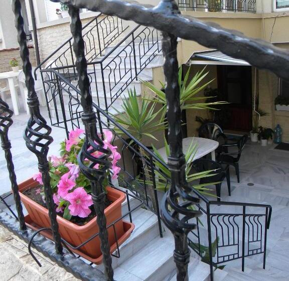 پانسیون Guest House Maggy