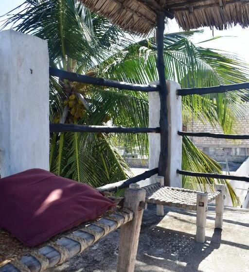 تختخواب و صبحانه Jambohouse Lamu