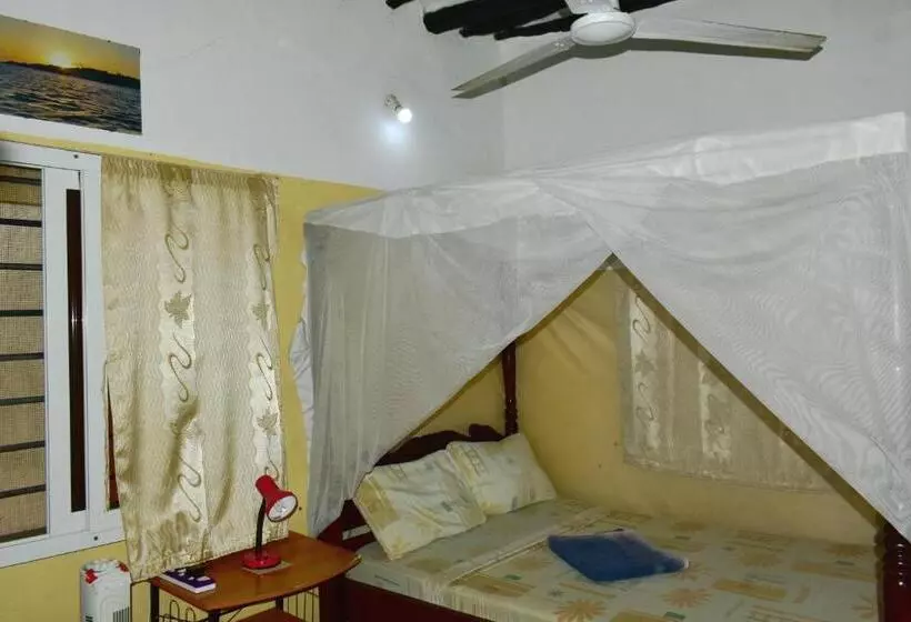 تختخواب و صبحانه Jambohouse Lamu