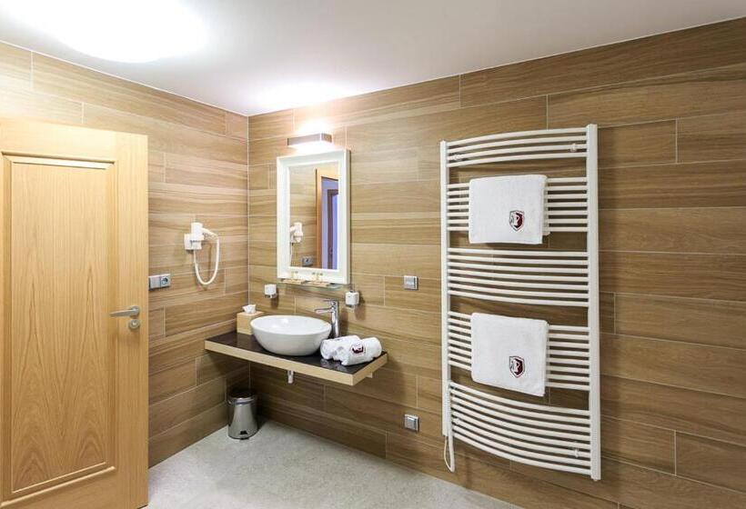 Отель A Restaurace U Vychopňů