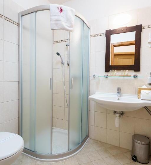 Отель A Restaurace U Vychopňů