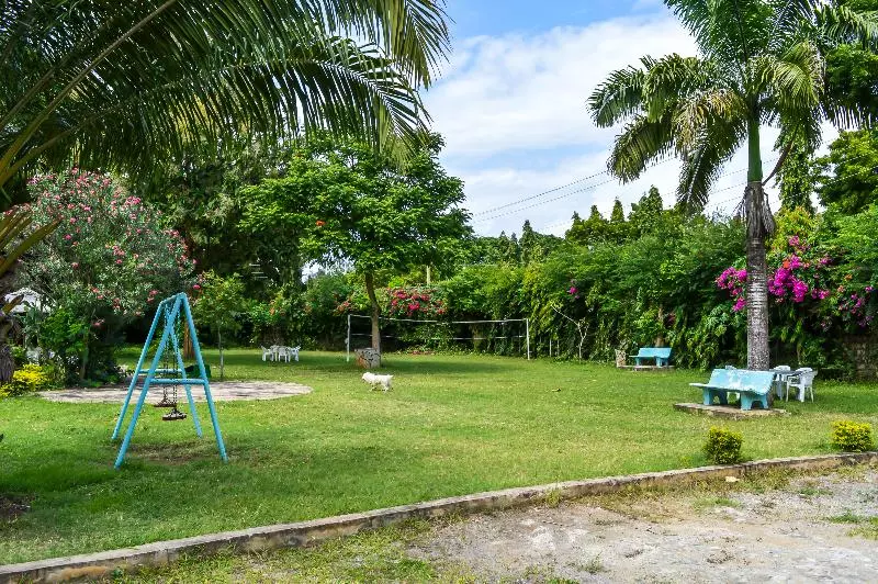 هتل Greenwood Resort