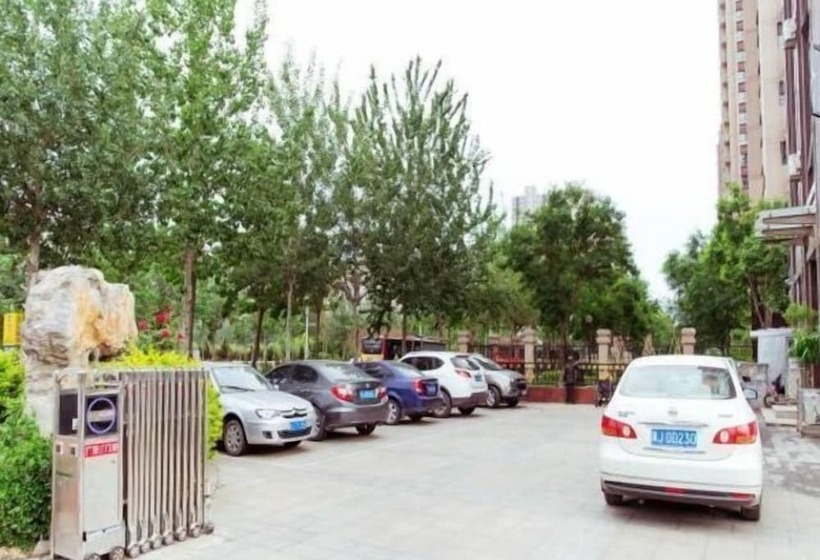 ホテル Jinjiang Inn Cangzhou West High Speed Train Station Rongsheng Plaza