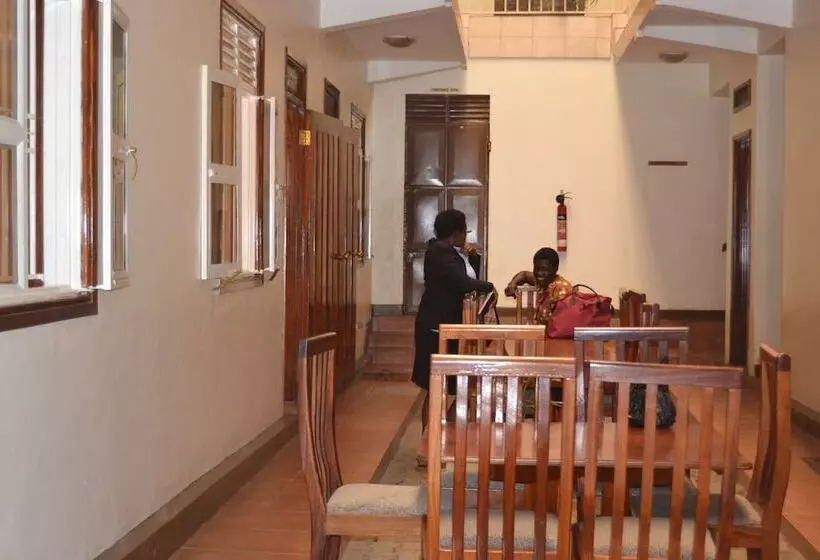 هتل Raja Excelsior