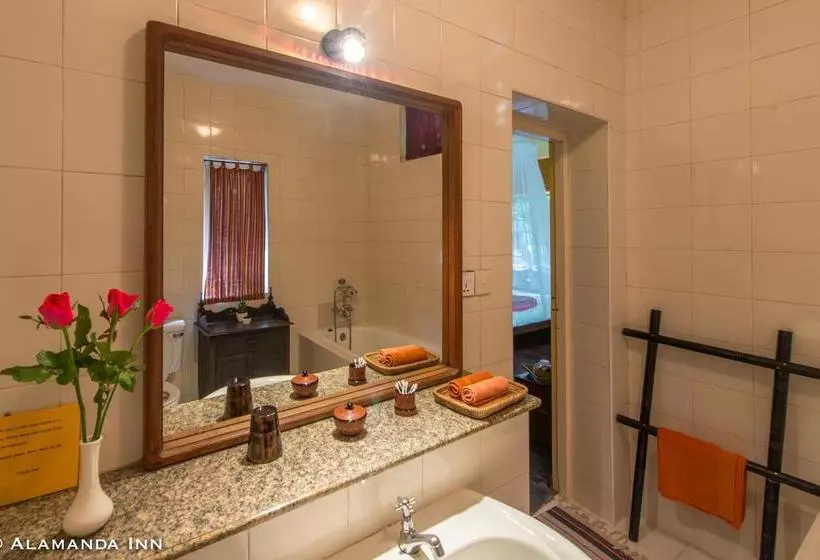 Alamanda Inn, Boutique Hotel And French Restaurant
