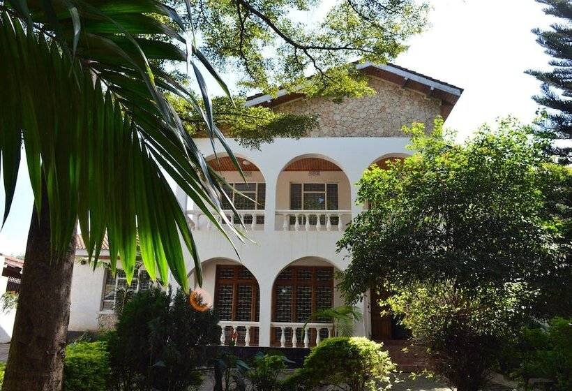 هاستل Villa Poa