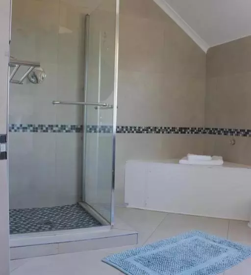 Aamiaismajoitus (B&B) Milas Place