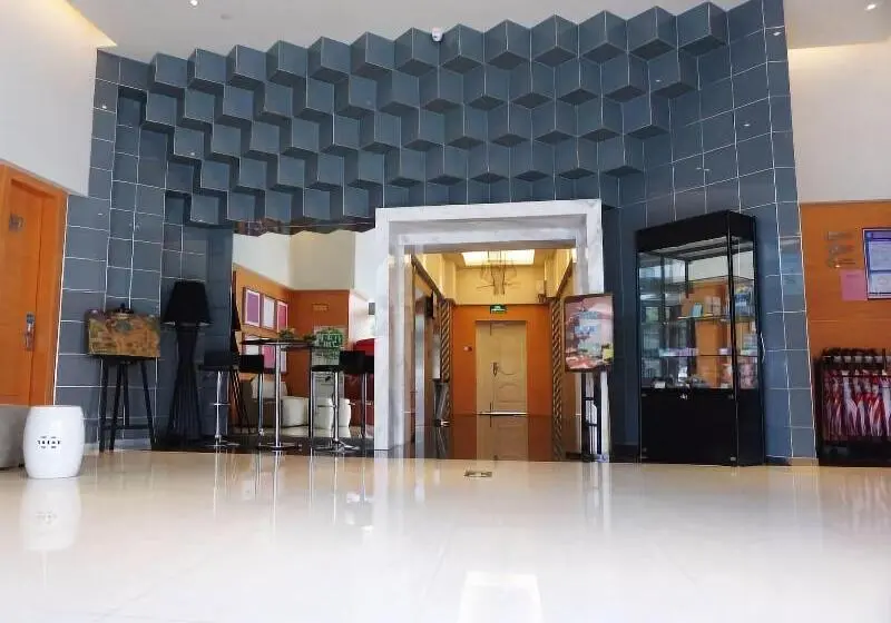 ホテル Jinjiang Inn Haikou Binhai Avenue Qilou Old Street