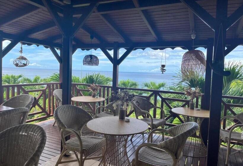 هتل Residence Au 'ti Sucrier