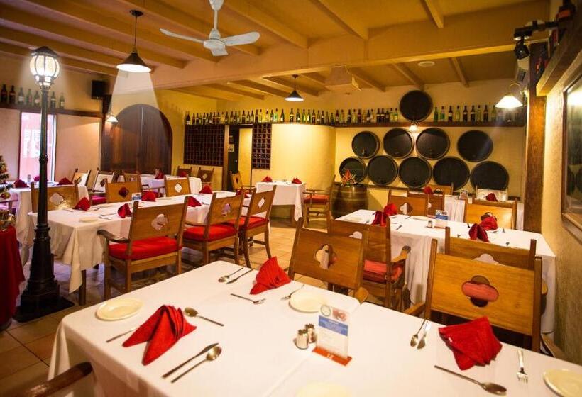 Отель The Shady Rest