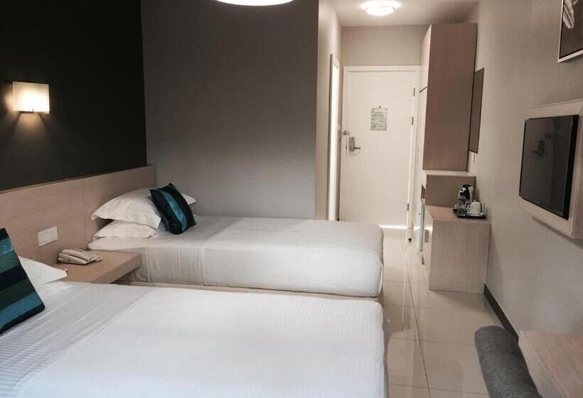 Отель The Shady Rest